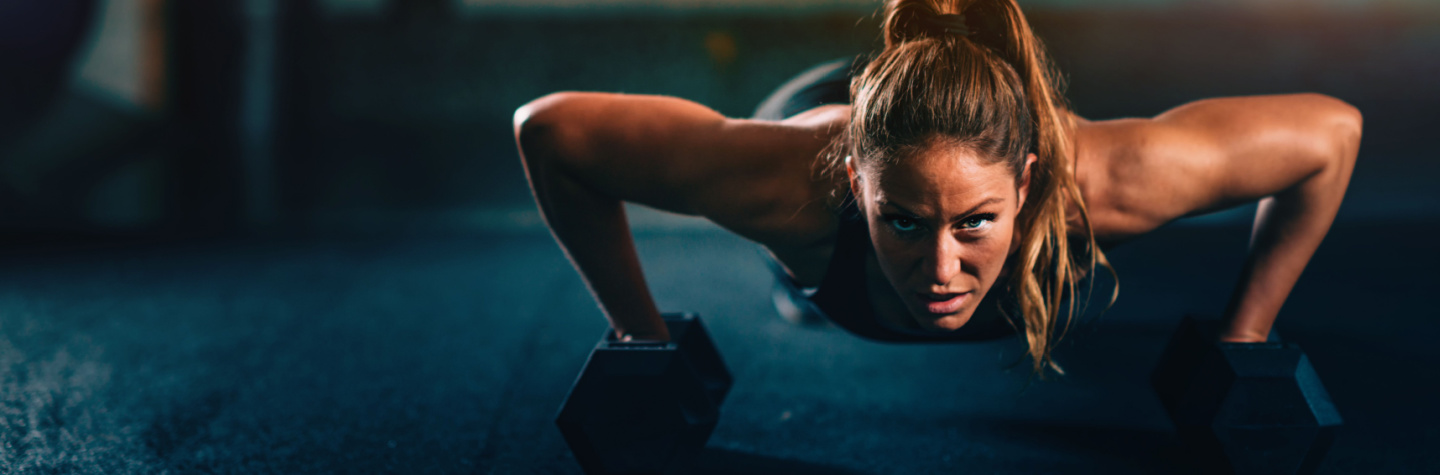 Kvinder og styrketr&aelig;ning